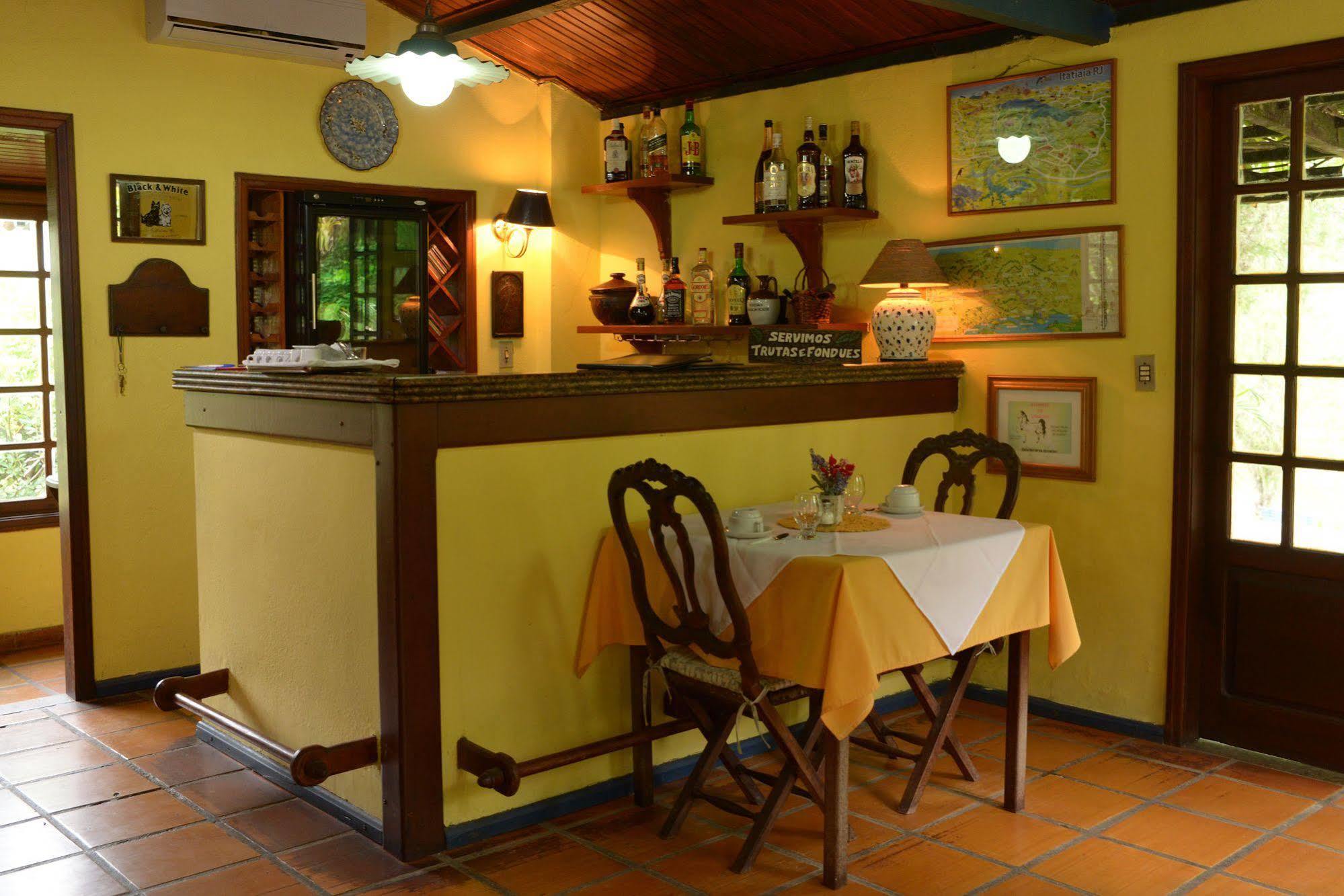 Esmeralda Inn
